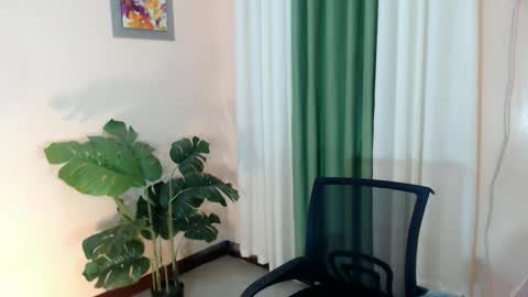 Leng online show from 12.21.24