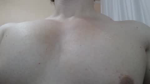 Snapshot of likwidator84 chatting on 11.20.25 Maximus online show from 11.20.25