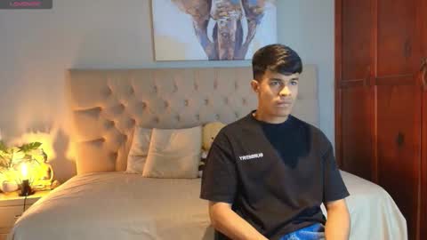 Snapshot of lil_ae1 chatting on 01.13.26 lil online show from 01.13.26