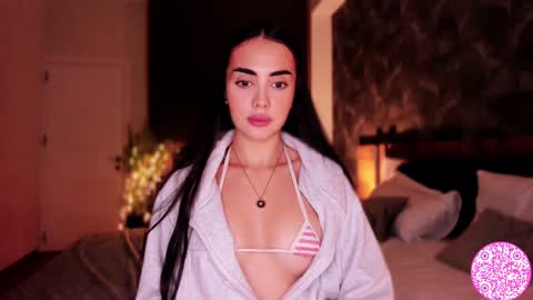 Snapshot of lil_gabbyg chatting on 12.14.24 Gabriela online show from 12.14.24