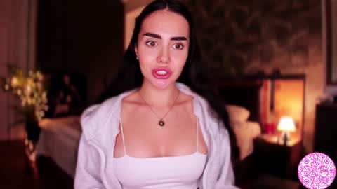 Snapshot of lil_gabbyg chatting on 12.15.24 Gabriela online show from 12.15.24