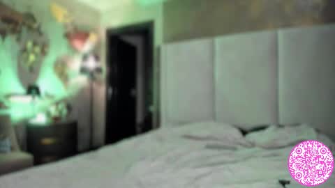 Snapshot of lil_gabbyg chatting on 10.16.25 Gabriela online show from 10.16.25