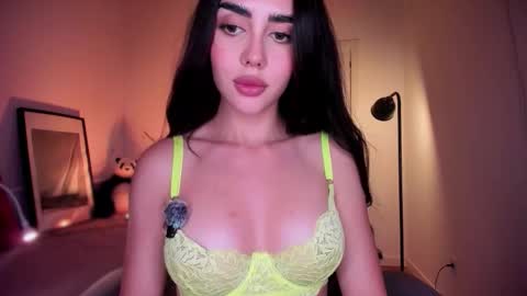 Snapshot of lil_gabbyg chatting on 11.08.25 Gabriela online show from 11.08.25