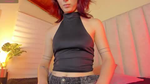 Snapshot of lil_hanna18 chatting on 01.10.26 Hanna online show from 01.10.26