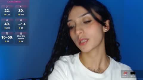 Snapshot of lil_lisaa chatting on 10.24.25 Lisaa online show from 10.24.25