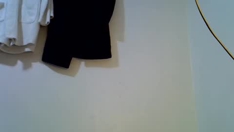 Snapshot of lil_miss23 chatting on 09.29.25 lil_miss23 online show from 09.29.25