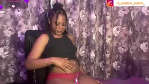 Snapshot of lil_momma422 chatting on 06.04.26 MOMMA LUV online show from 06.04.26