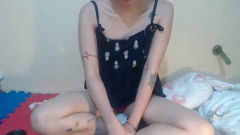 lil_sweetgirl4u online show from 10.30.25