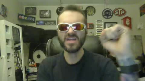 Snapshot of lil_tea_break_6996 chatting on 02.21.25 t online show from 02.21.25