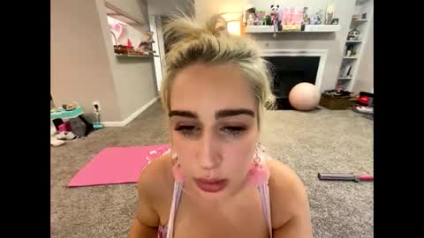 Pink mink online show from 02.14.26