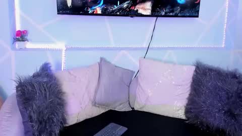 Snapshot of lila_noa chatting on 11.08.25 lila noa online show from 11.08.25