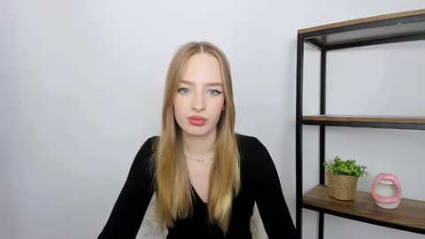 LiliaDesire online show from 12.03.24