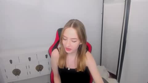 LiliaDesire online show from 01.28.25