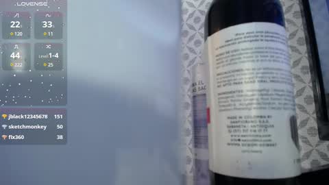 Snapshot of lilafave chatting on 03.06.25 Dove online show from 03.06.25