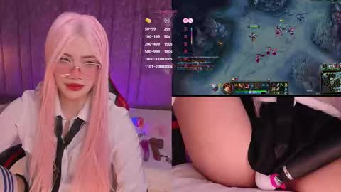 Snapshot of lilapop__ chatting on 12.19.25 Lila online show from 12.19.25