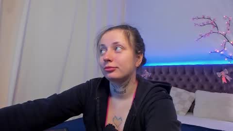 LilaVame online show from 11.04.25