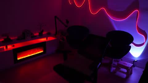 Rebecca online show from 04.02.26