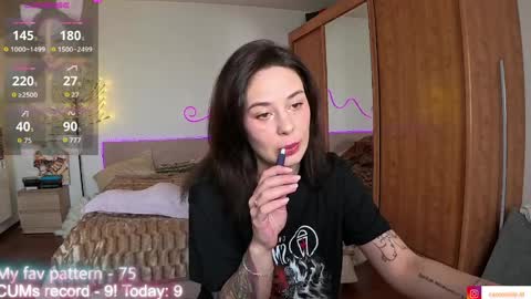 Snapshot of lilcamomile chatting on 04.02.26 Camomile Lil online show from 04.02.26