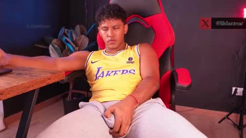 Snapshot of lildantear chatting on 01.17.26 Dante online show from 01.17.26