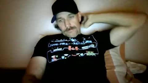 Snapshot of lildeer1980 chatting on 10.04.25 lildeer1980 online show from 10.04.25