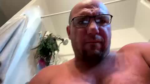 Snapshot of lildog361334 chatting on 10.14.25 lildog361334 online show from 10.14.25