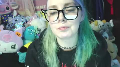 Snapshot of lilemmy1999 chatting on 12.11.24 emily ryanson online show from 12.11.24