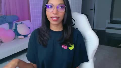 evie online show from 03.28.26