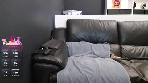 Lili Bertine online show from 02.04.26