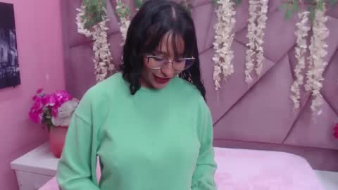 LILI CANDIES online show from 09.30.25