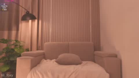 lili online show from 07.25.26