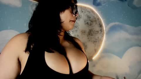 Lili  online show from 04.16.26