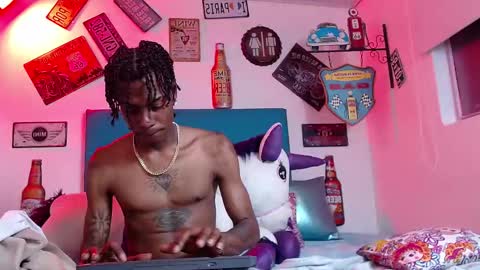 Snapshot of lili_roussi chatting on 10.26.25 lili_roussi online show from 10.26.25