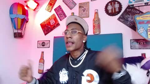 Snapshot of lili_roussi chatting on 11.26.25 lili_roussi online show from 11.26.25