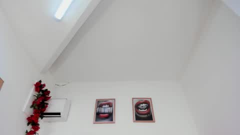 Snapshot of lili_stone_ chatting on 02.08.26 Lili Stone online show from 02.08.26