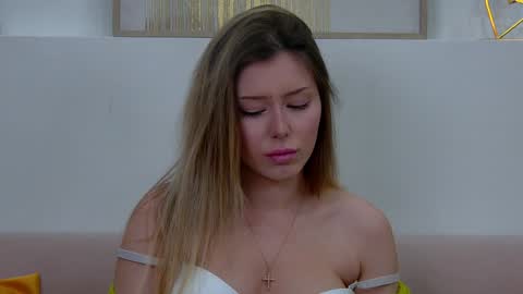 Mia online show from 01.20.25