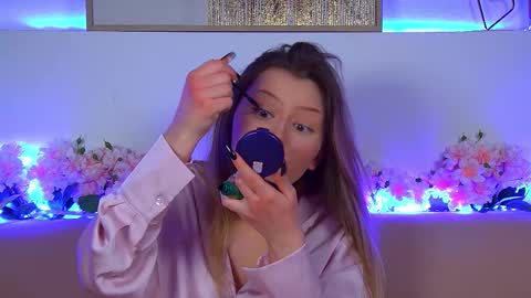 Mia online show from 02.18.25