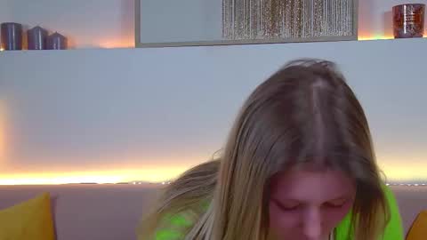 Mia online show from 02.28.25