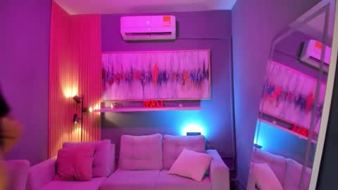 holis soy lily chang no olvides el pulgar arriba es muy importante para mi 3 independent model online show from 03.25.26