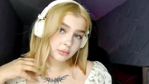 Snapshot of lilianniimi chatting on 02.28.26 Nana online show from 02.28.26