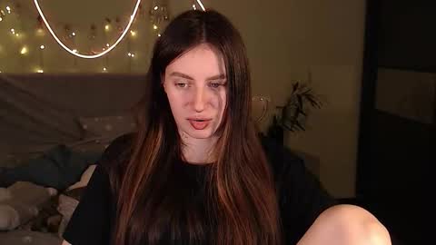Lilu online show from 10.18.25
