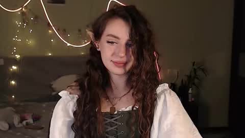 Lilu online show from 10.31.25