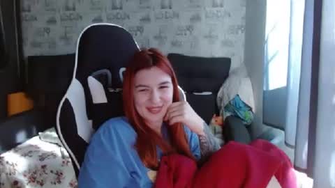 liliawoolf online show from 02.23.25