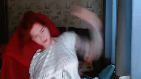 liliawoolf online show from 03.04.25