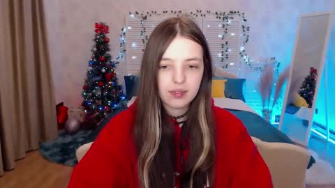 Snapshot of lilibakery chatting on 12.24.24 Lili Bakery online show from 12.24.24