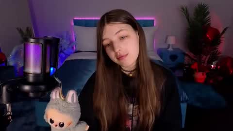 Lili Bakery online show from 02.14.26