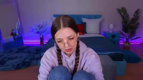 Lili Bakery online show from 05.25.26