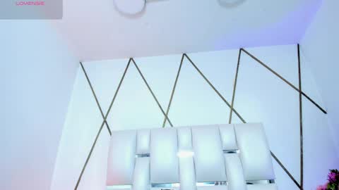 LIli cameron  online show from 04.10.26