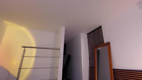 Snapshot of lilicherry_ chatting on 10.29.25 Lili online show from 10.29.25