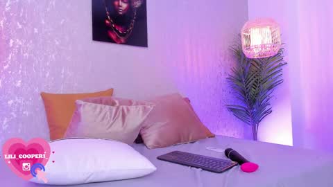Lili Cooper online show from 01.18.25