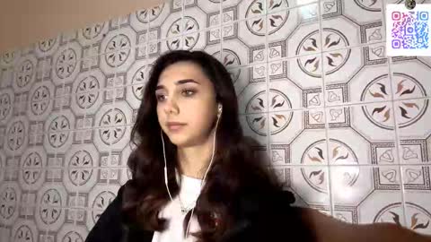 Snapshot of lilihalvorsen chatting on 11.09.25 Lina online show from 11.09.25